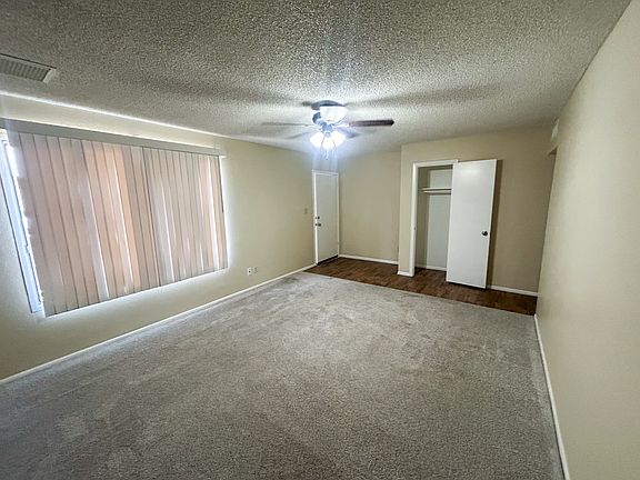 3rd image of 10624 N 33rd Ave