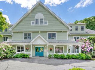 140 Lincoln Rd APT 113, Lincoln, MA 01773