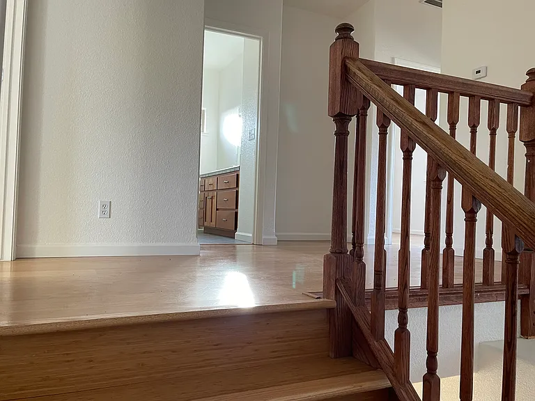 272 California Dr — Photo 14