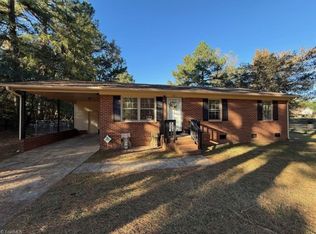 5423 Pine Level Dr, Browns Summit, NC 27214