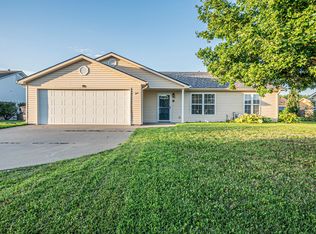 304 Brookvalley Dr, Manhattan, KS 66502