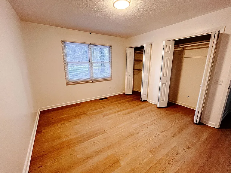 1003 Evergreen Way — Photo 6