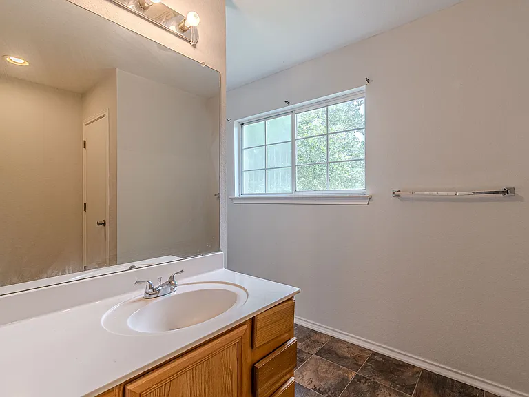 164 Springtree Holw — Photo 39