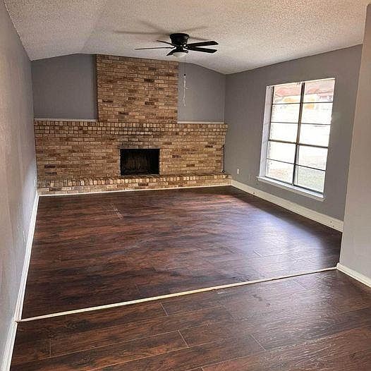 1st image of 6820 Trail Lake Dr