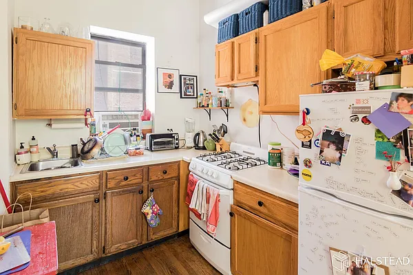 Rented by Halstead Real Estate | media 28