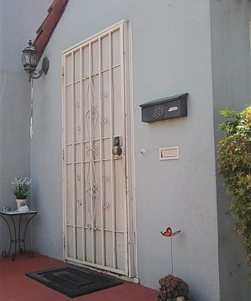 4th image of 251 Garcia Ave