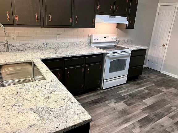 4th image of 311 Wygoda Cir