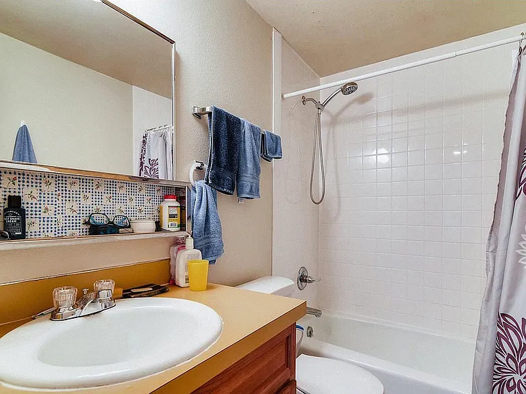 1432 Edgewood Ct — Photo 20
