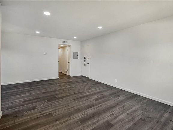 3rd image of 150 Harrison Ave #16