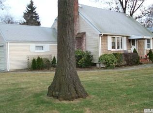 1027 Long Beach Rd, Hempstead, NY 11550