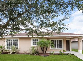 2208 Pleasant View Ave, Ruskin, FL 33570