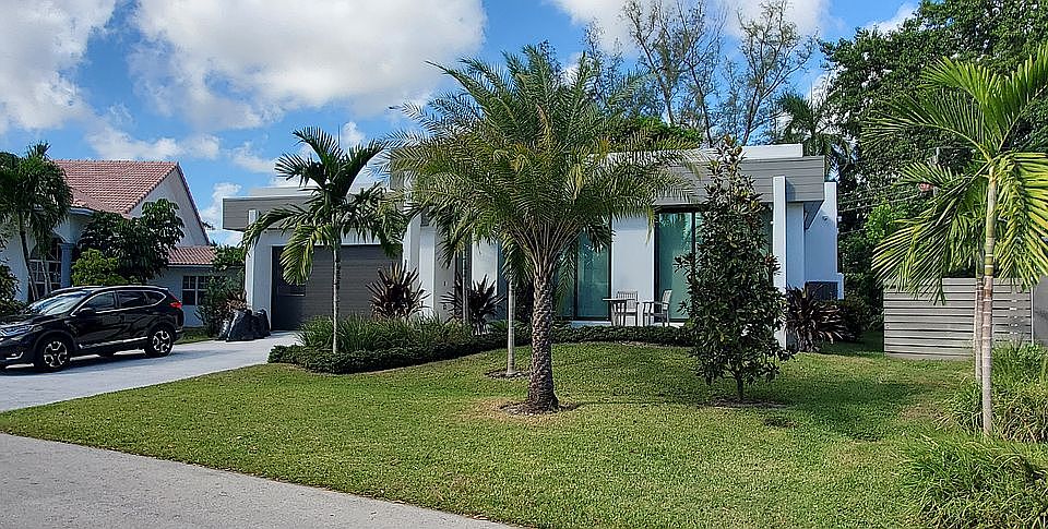 1st image of 519 NW 30th St