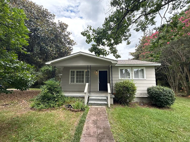 7923 Shinn Dr — Photo 1