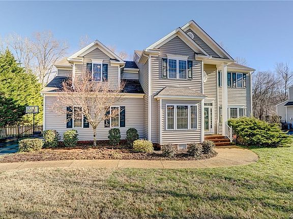 2nd image of 923 Newsome Ct