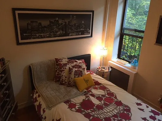 Rented by Real Broker NY LLC | media 9