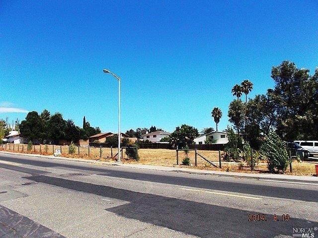 2nd image of 1930 Fairfield Ave