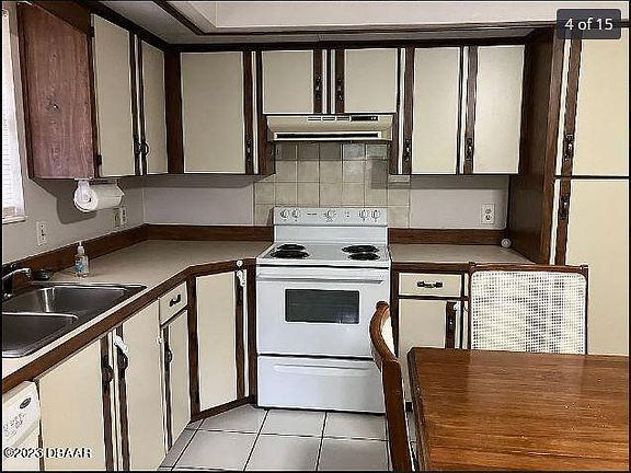 3rd image of 3656 Jackson St #1A