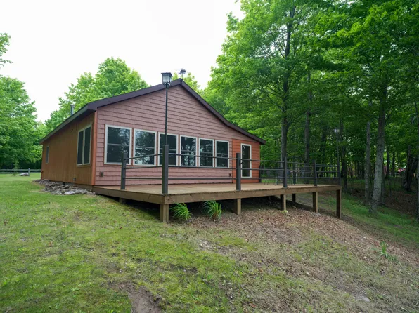 1397 N Chip Lake Rd, Germfask, MI 49836