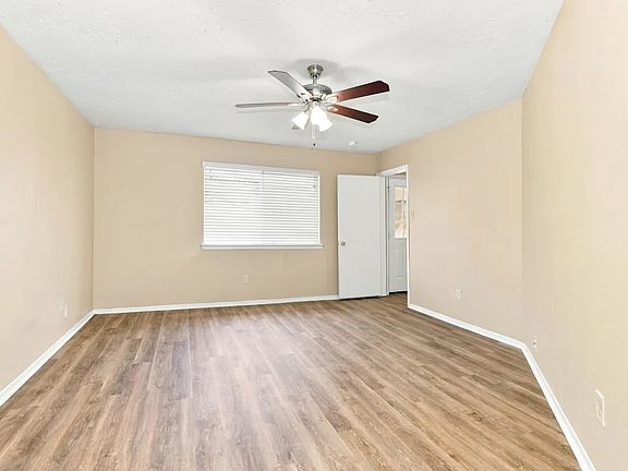5th image of 10170 Limewood Ln