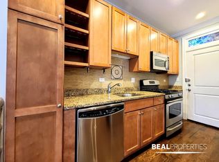 744 W Addison St, Chicago, IL 60613