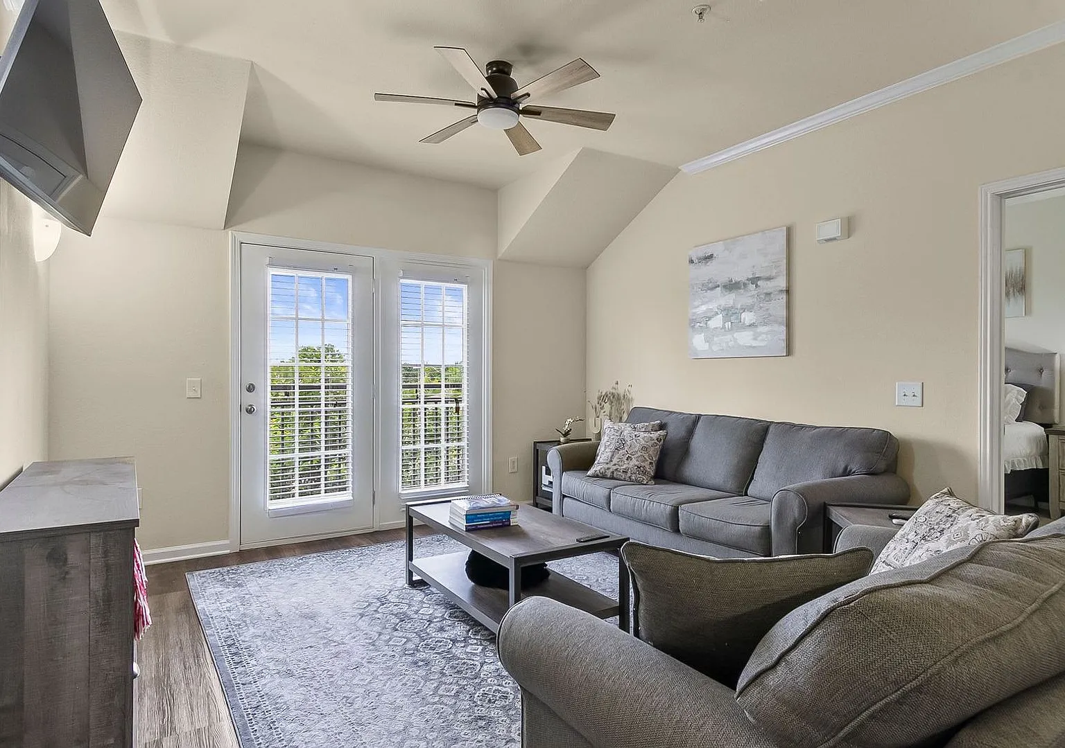 Midtown Village 2 Bed 2 Bath Condo! Available July! — Photo 2