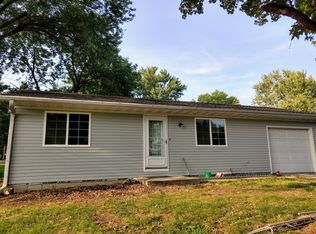 501 Macadee St, Maysville, MO 64469