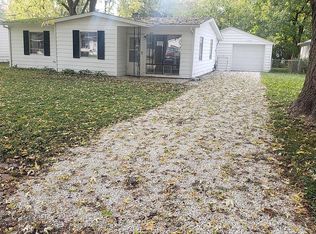 1313 Rosewood Dr, Champaign, IL 61821