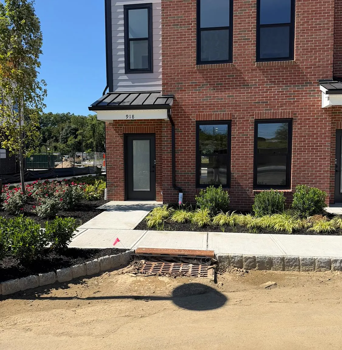 918 District Blvd — Photo 2