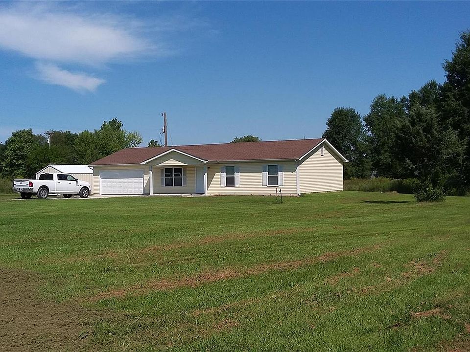1st image of 52 Highland Dr
