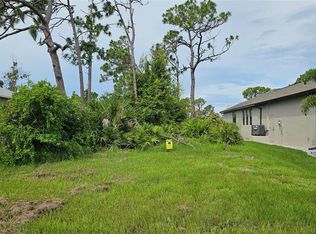 221 Australian Dr #32, Rotonda West, FL 33947