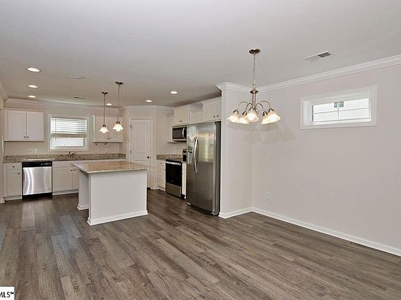 5th image of 114 Harvest Glen Dr