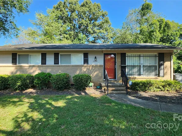3009 Cricketeer Dr, Charlotte, NC 28216