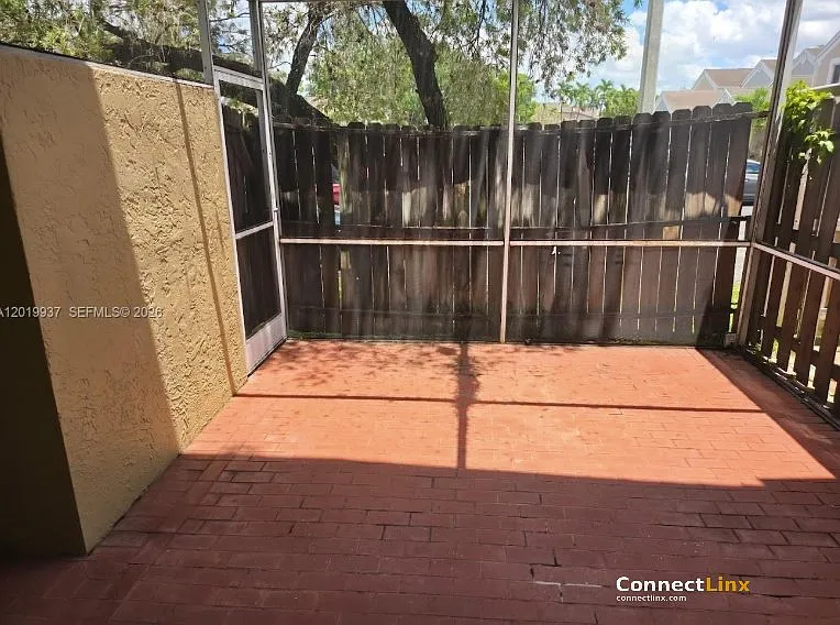 1325 NW 124th Ave — Photo 19