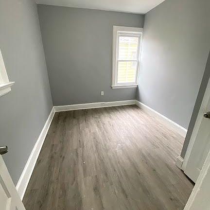 2nd image of 67 Arsdale Ter APT 1