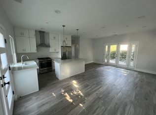 1655 3rd St, Manhattan Beach, CA 90266