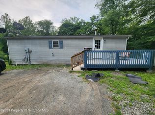 46 High St, Nicholson, PA 18446