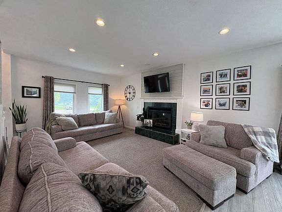 5th image of 1694 Leisure Ct