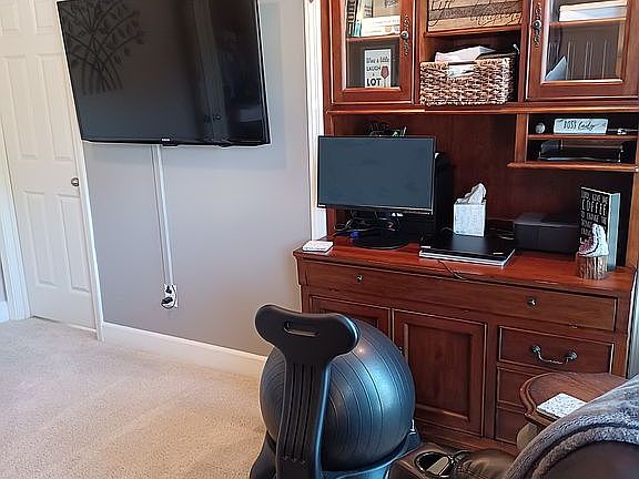 5th image of 7616 Kemberton Dr E