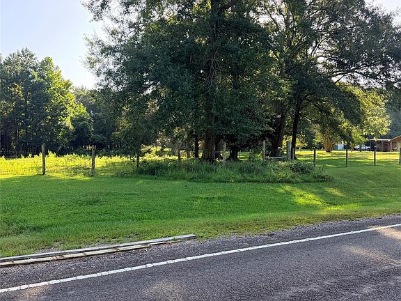 4th image of Fm 943 E