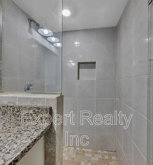 2076 Montreat Cir — Photo 20