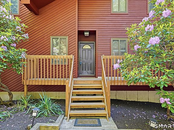 2nd image of 136 Hoyts Hill