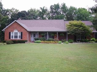 2246 W Skyview Dr, Jasper, IN 47546