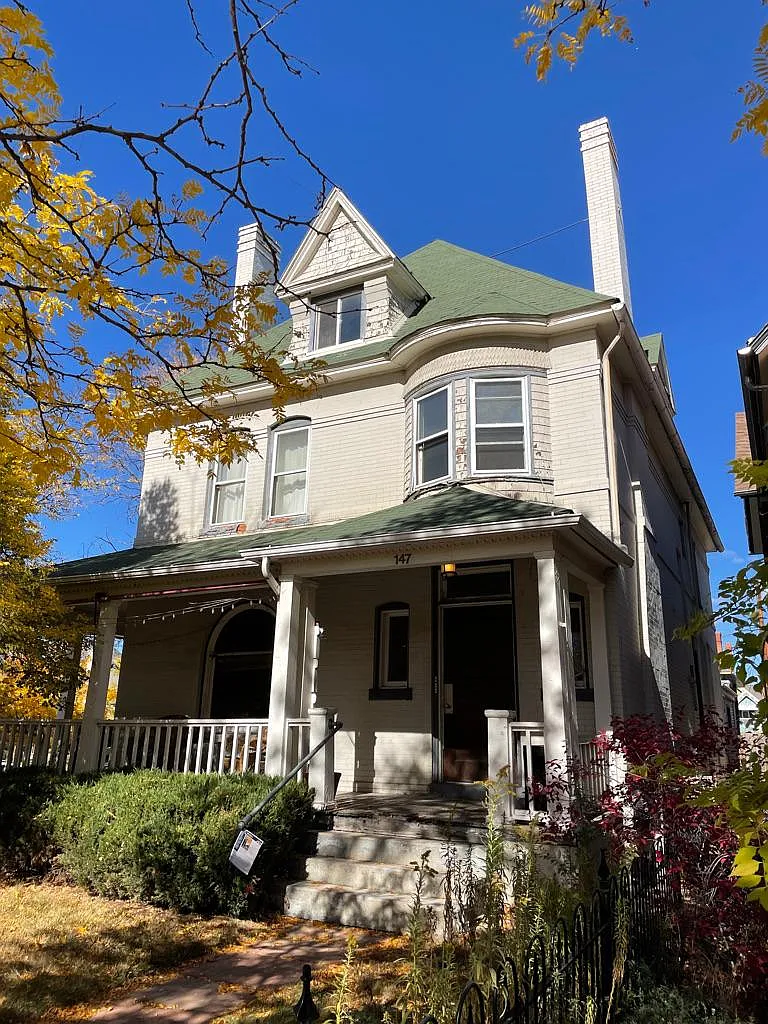 1 bed, 700 sqft, $1,800 — Photo 1