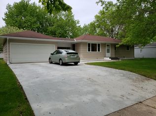413 30th Ave N, Saint Cloud, MN 56303