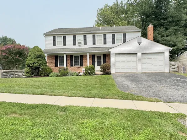 25100 Angela Ct, Damascus, MD 20872
