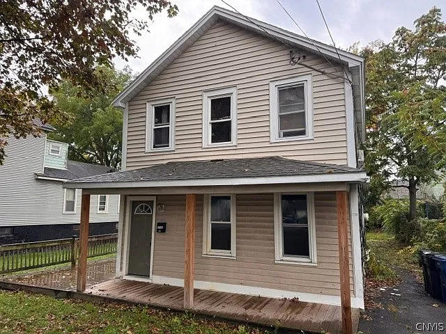 4 bed, 1.0 bath, 1522 sqft, $1,500 — Photo 2