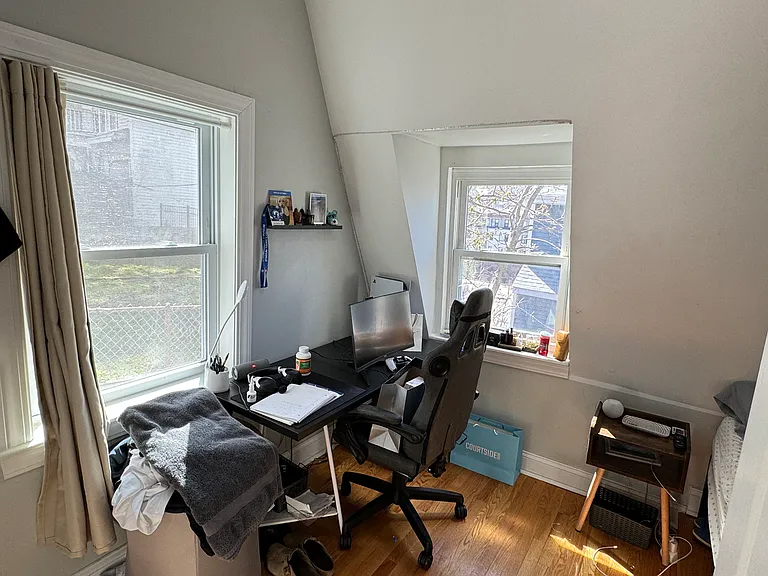 6 Saint James Pl — Photo 14