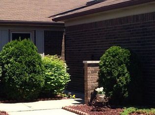 49543 Lordstown Ct, Shelby Twp, MI 48315