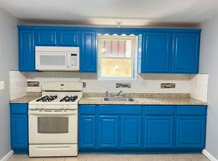 115 Brown Pl #B2, Jersey City, NJ 07305
