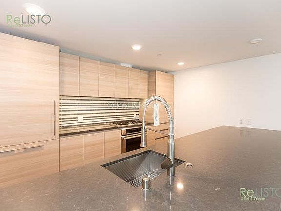 3rd image of 708 Long Bridge St APT 409